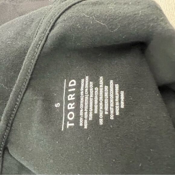 Torrid Black Long Sleeve Mesh One shoulder Foxy knit top Brand New! - Picture 15 of 15